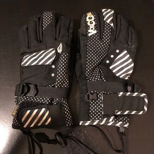 Volcom ski gloves